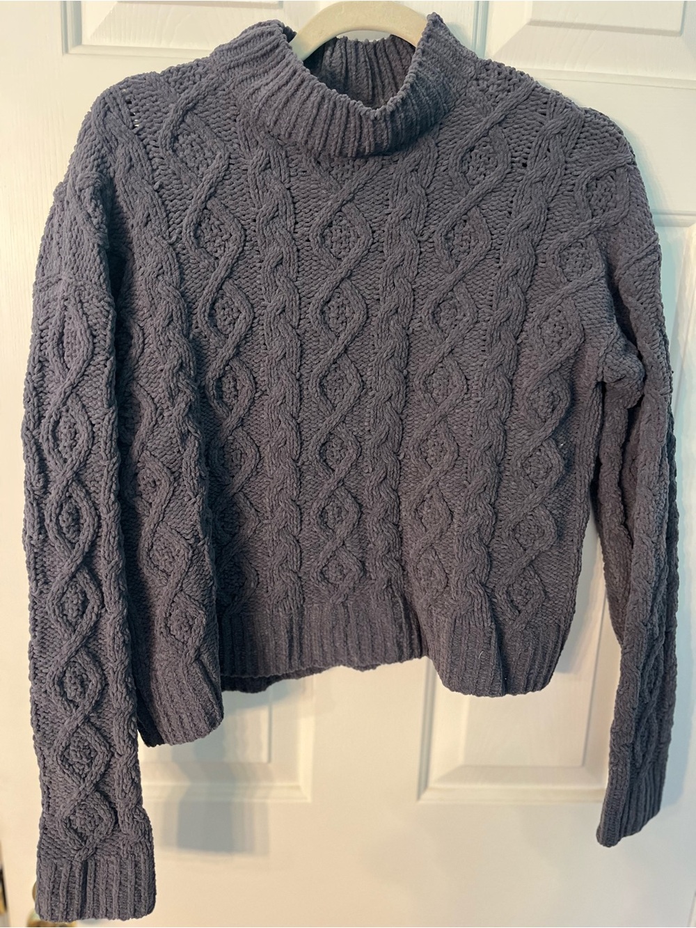 Women's Cable Knit Cropped Mock Turtleneck Sweater - Charcoal Gray Sz L